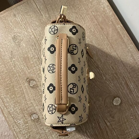 Fashion Purse - Picture 4 of 7